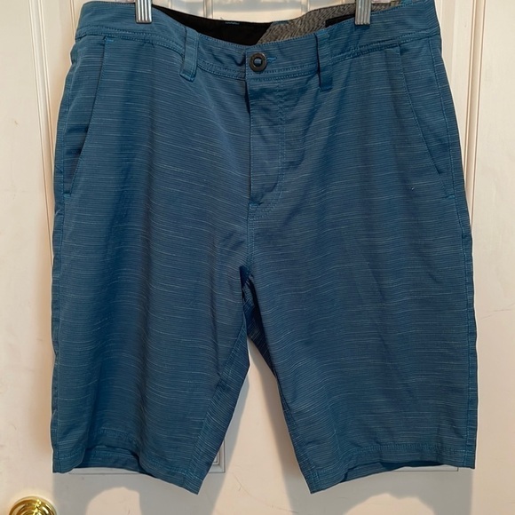 Volcom ⭐️🔥sale🔥bluegreen surfing 🏄‍♂️ shorts - Picture 1 of 8